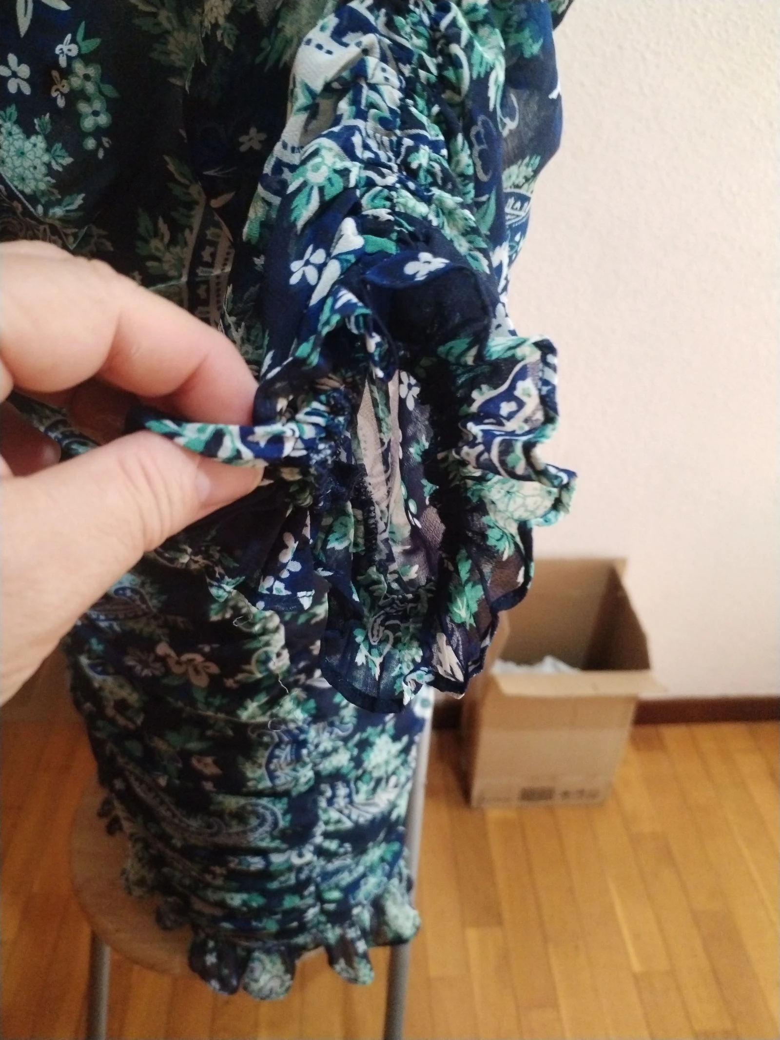 Un vestido de Zara elegante con un diseño espectacular y un estampado muy original – photo 6